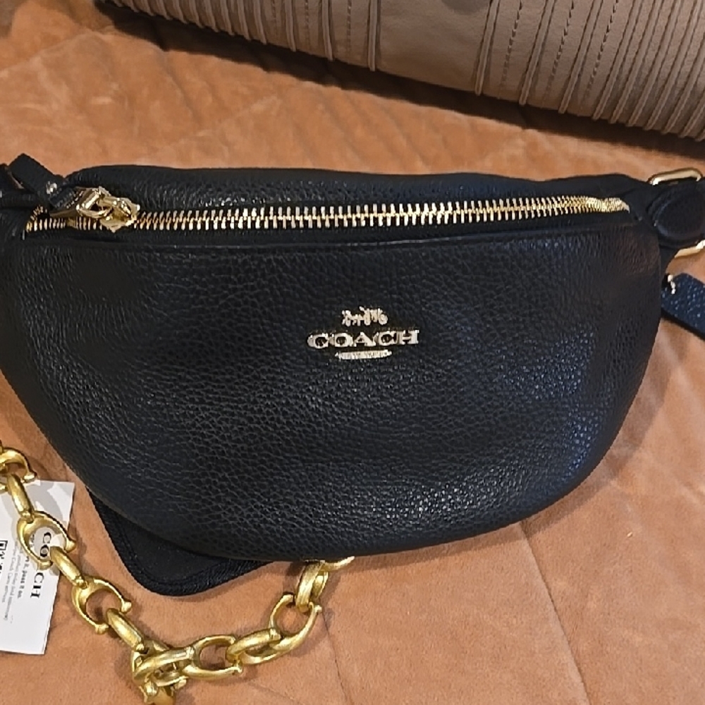 Coach Black Leather Fanny Pack.